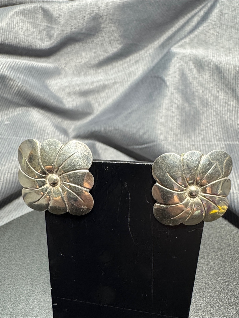 Source Unknown Silver Floral Clip-On Earrings - Silver Tone
